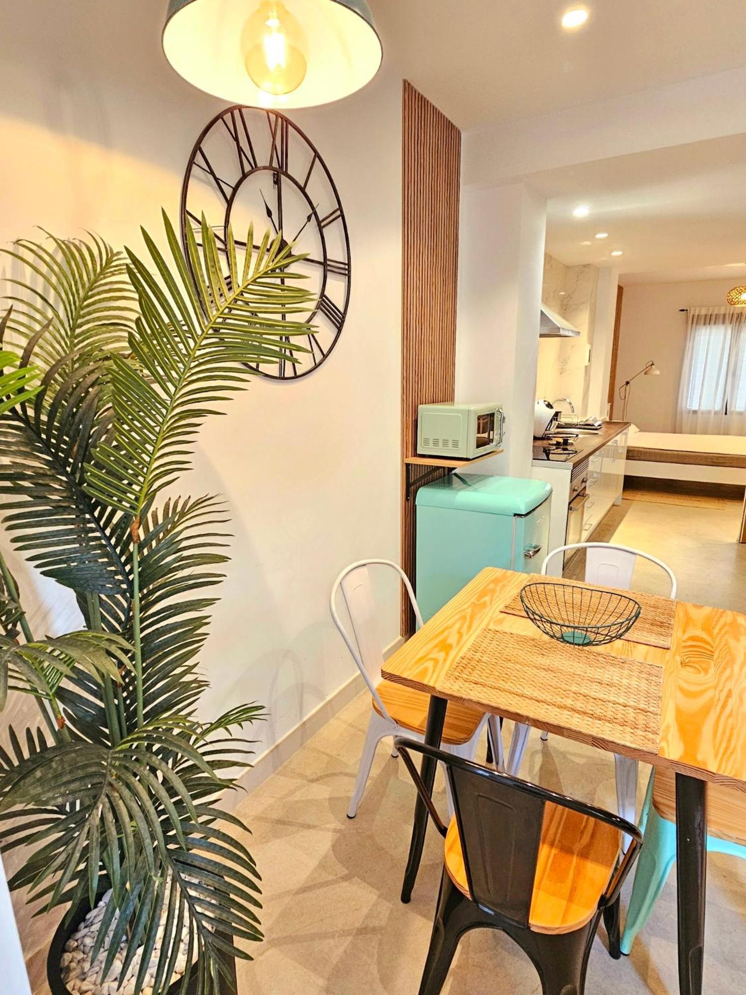 Apartamentos De La Huerta Аликанте Экстерьер фото