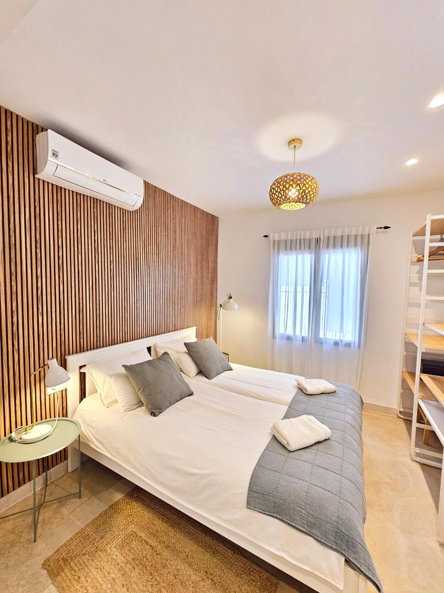 Apartamentos De La Huerta Аликанте Экстерьер фото